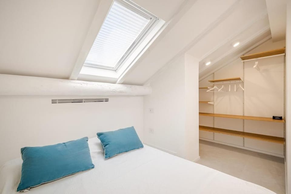La Mansarda di Via Niella Apartment in Savona