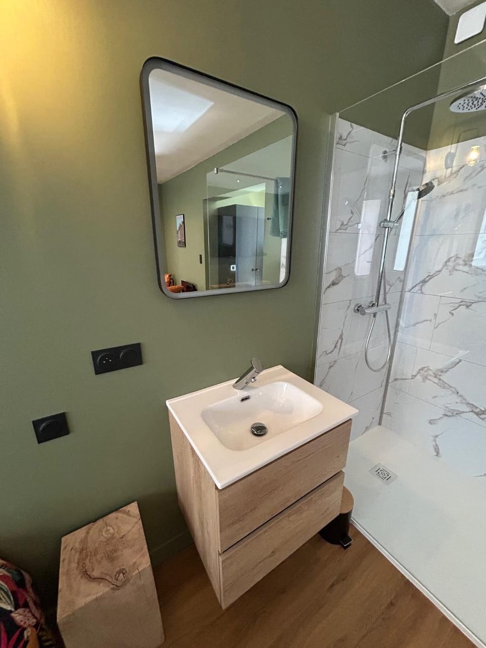 Shower, Bathroom