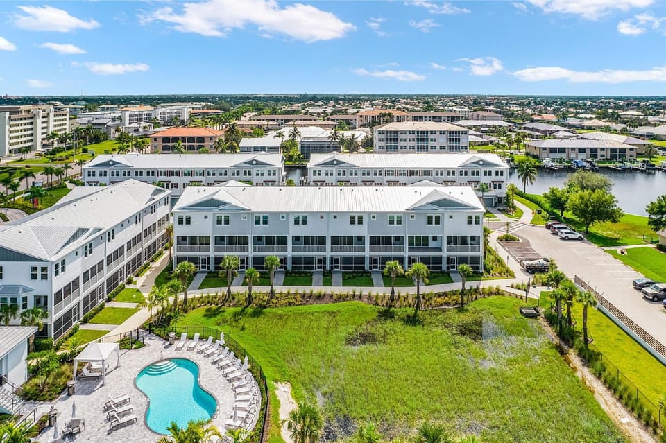 Coastal Fun at Charming Retreat - Sea Haven House in Punta Gorda