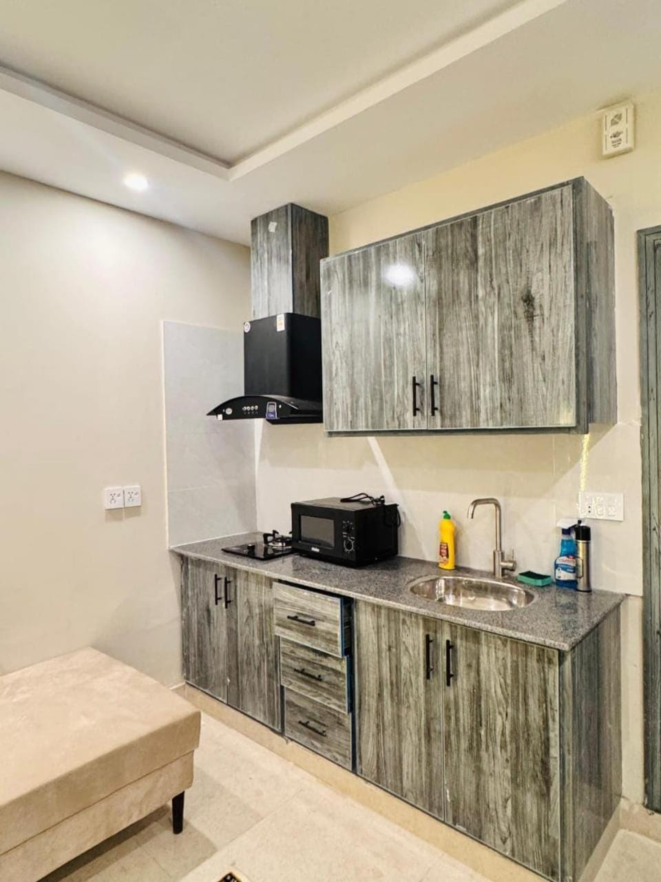 Fully Furnished 1-Bed Apartment Apartment in Islamabad Capital Territory