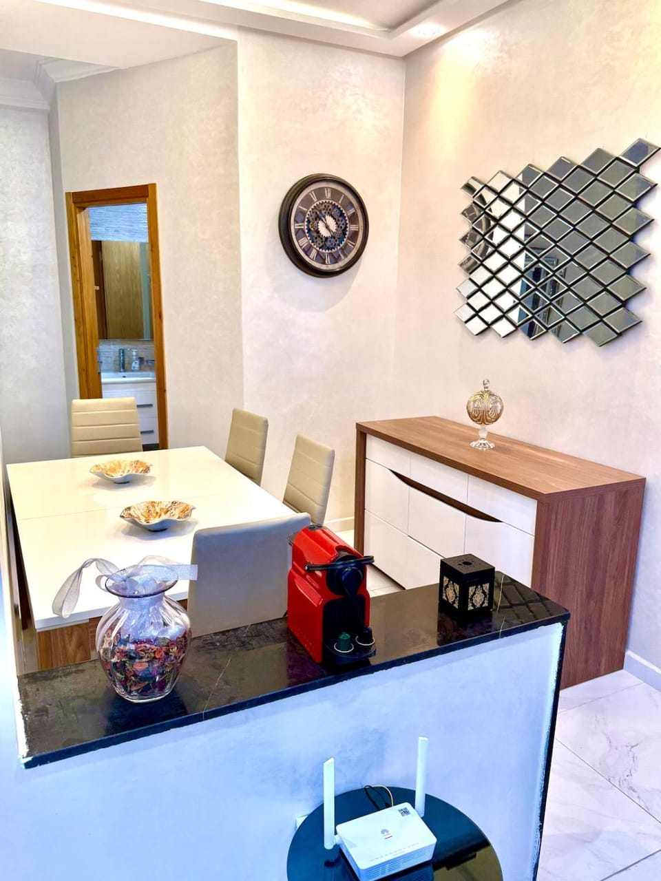 Charmant appartement meublé avec Wifi Fibre 100Mo illimité Apartment in Fes