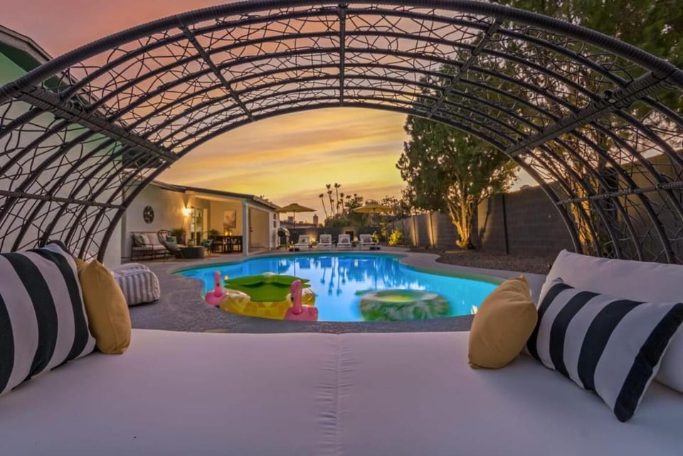 Casa Paradiso with Private Pool Firepit & Putting Green House in Phoenix