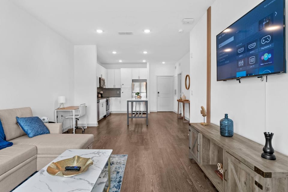 Living room, Photo of the whole room, Seating area, Bedroom