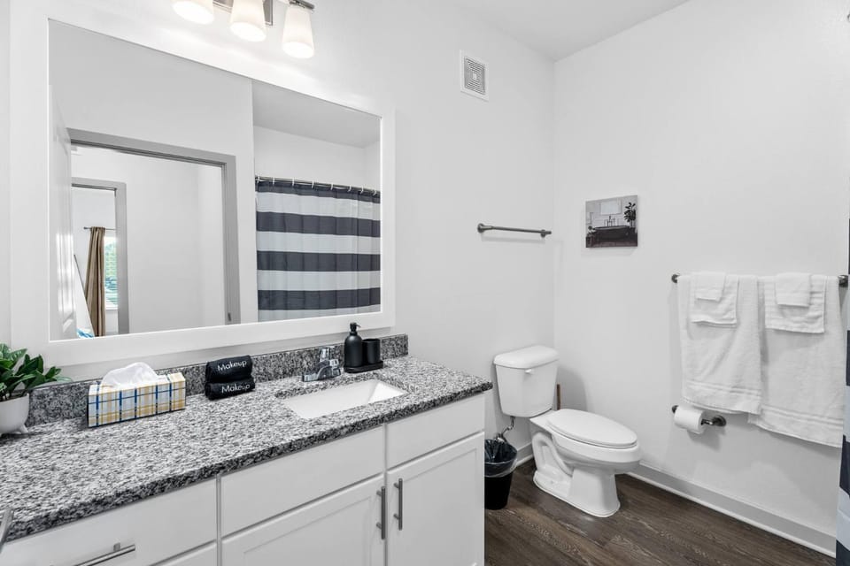Bathroom, Bath