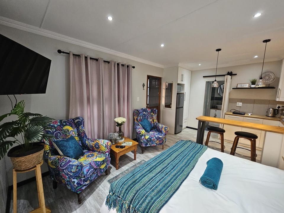 Stylish Self-Catering Suites at Ferndale House Apartment in Port Alfred