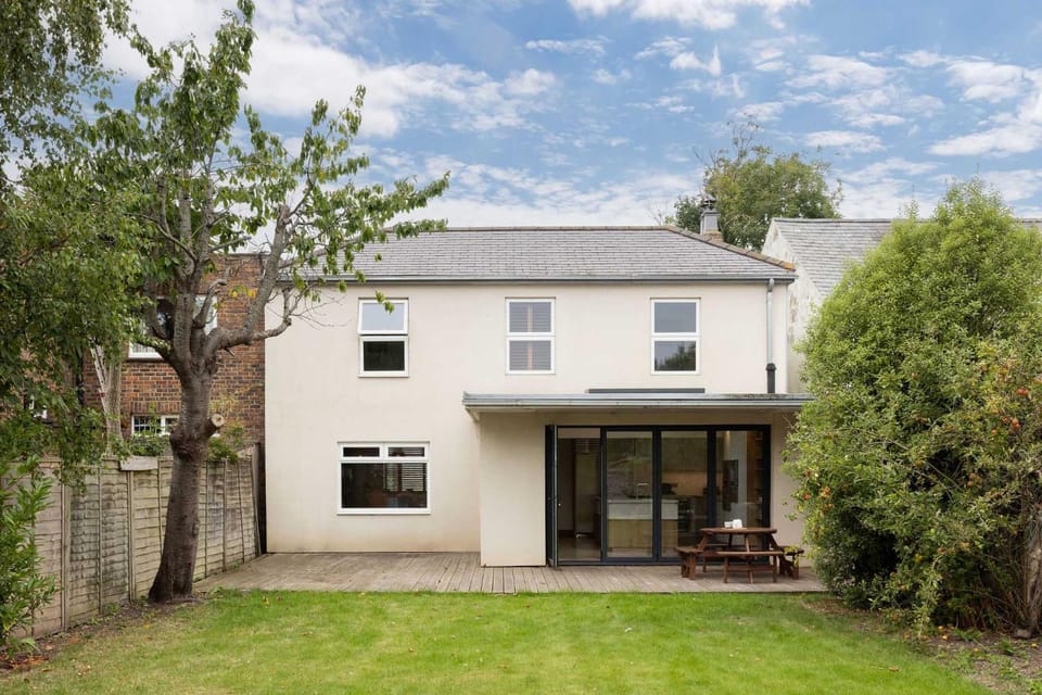 Property building, Garden, Garden view