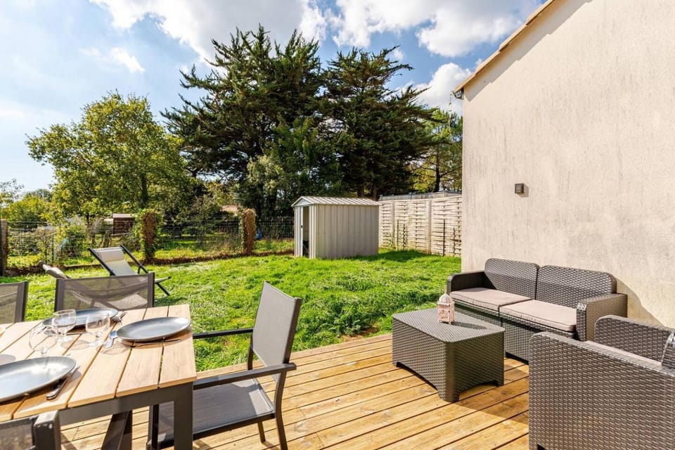 Spring, Day, Garden, Balcony/Terrace, Garden view