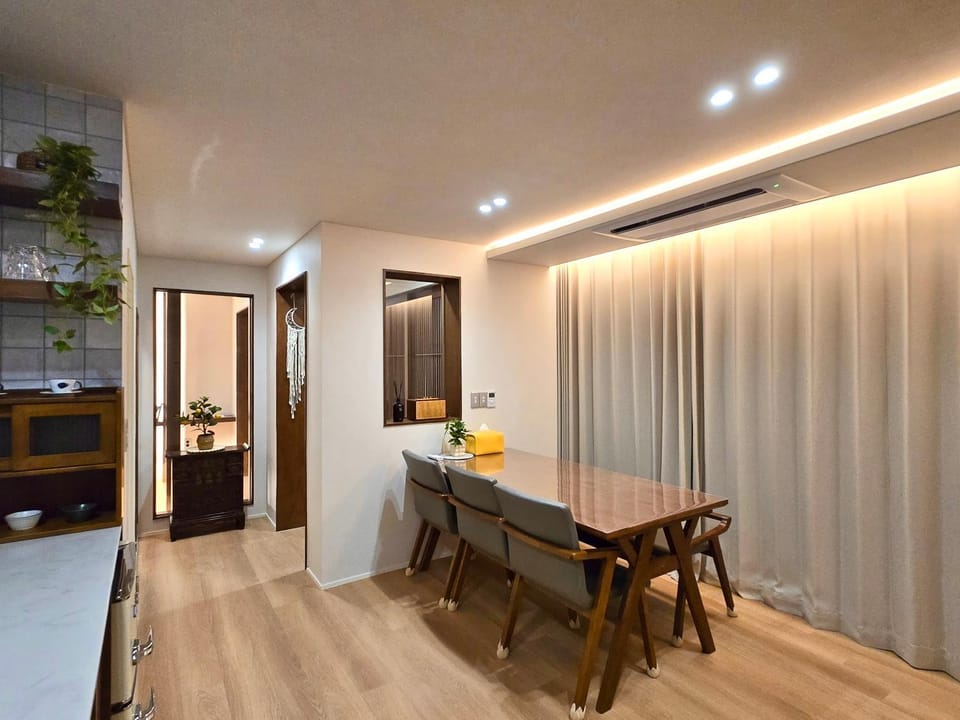 TV and multimedia, Living room, Dining area