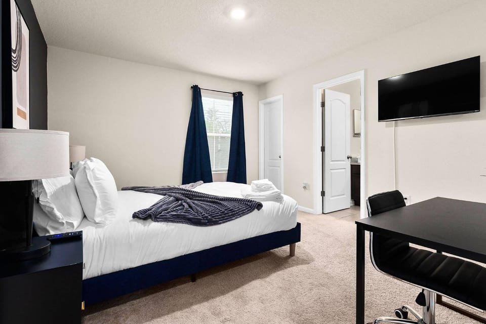 Bed, Bedroom