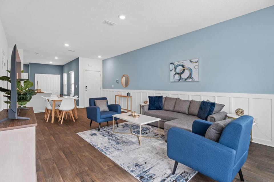 Living room, Photo of the whole room, Seating area, Bedroom, Guests