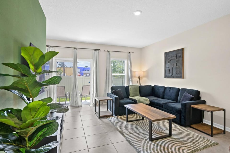 Living room, Photo of the whole room, Seating area