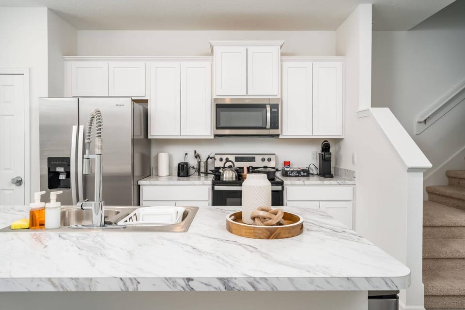 Kitchen or kitchenette, Dining area, kitchen