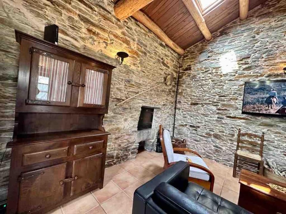 Communal lounge/ TV room, Living room, Seating area