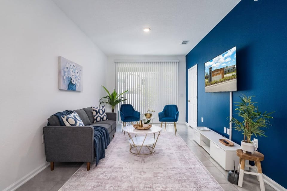Living room, Photo of the whole room, Decorative detail, Seating area