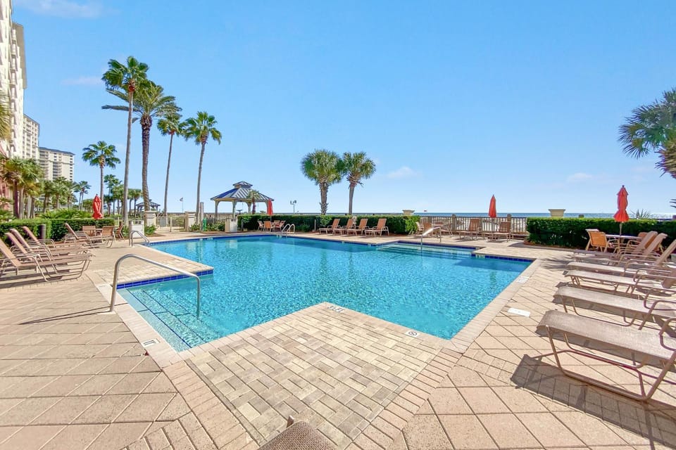 Beach Club Doral 1502 House in Alabama