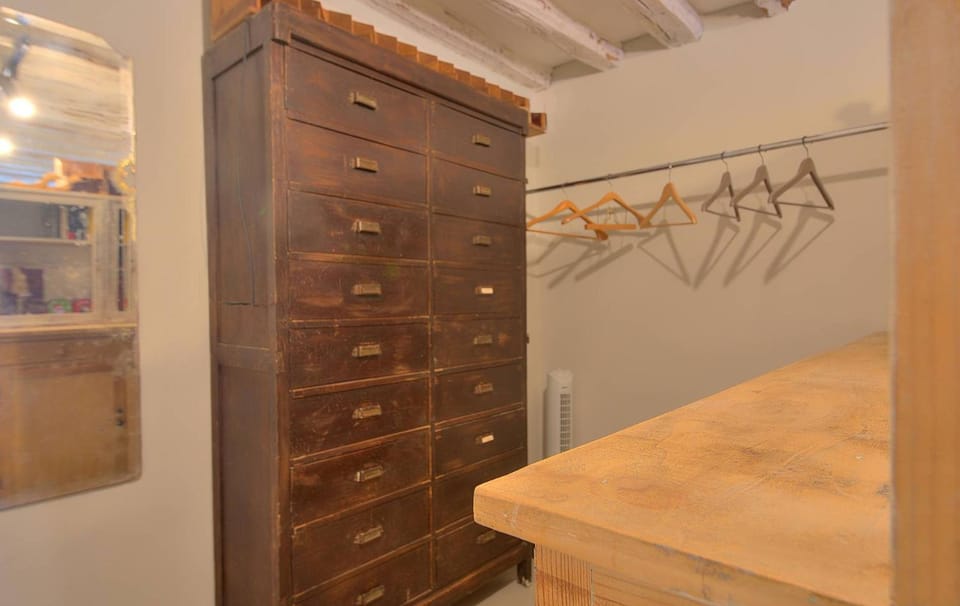 wardrobe