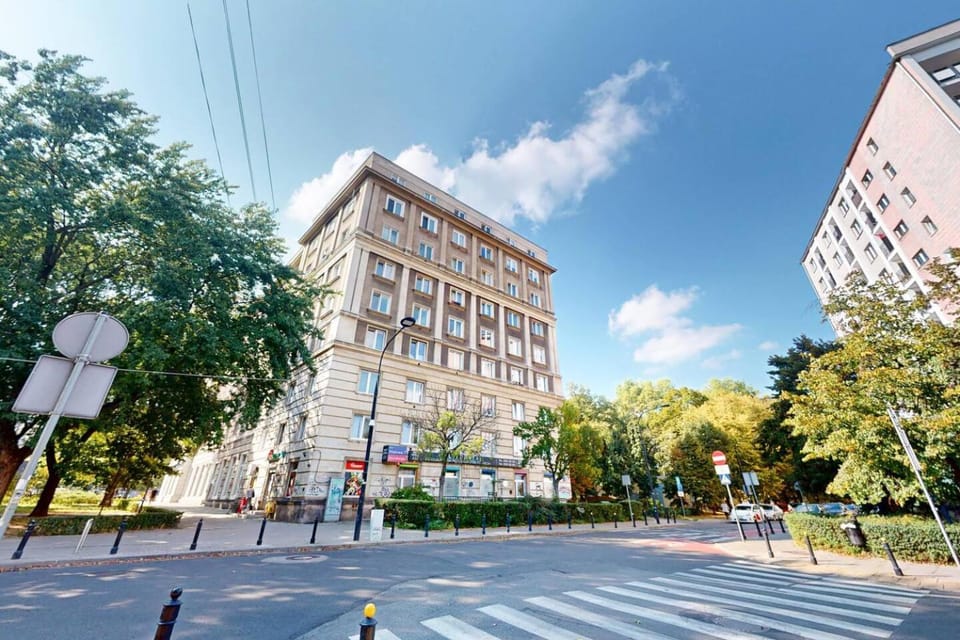 Cozy Apartment - 15 min to Downtown Apartment in Warsaw