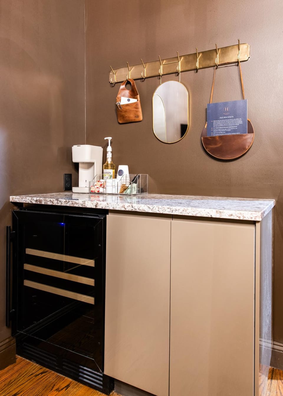 Hollyhock Suite 512 Apartment in Jefferson County