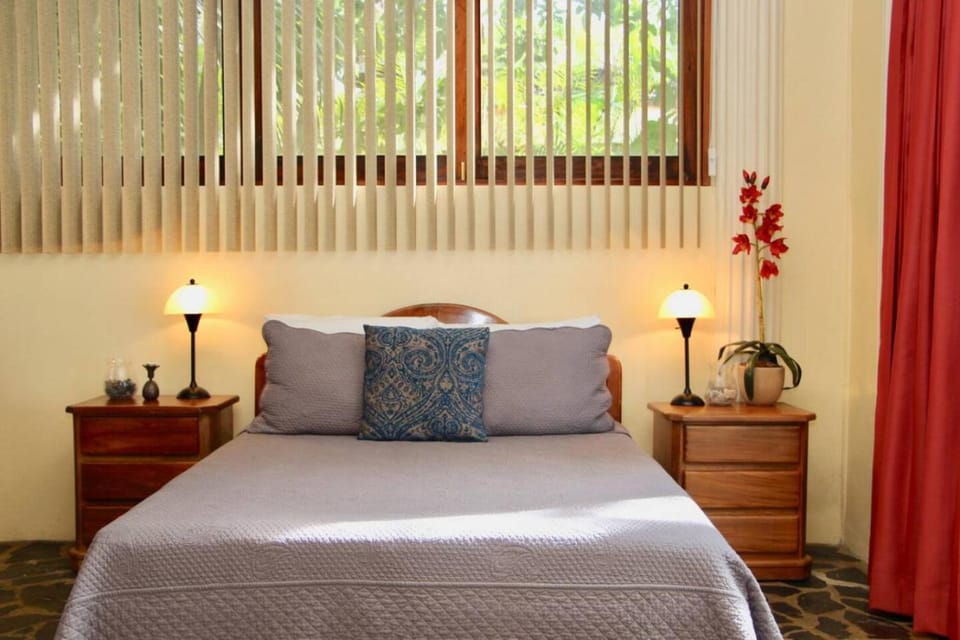El Perezoso, Studio Apartment w Views and Central Location Apartment in Quepos
