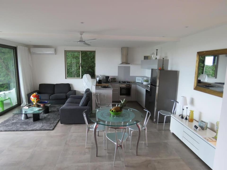 Guanacaste, 2 Bedroom Apartment in La Maison Blanche Apartment in Quepos