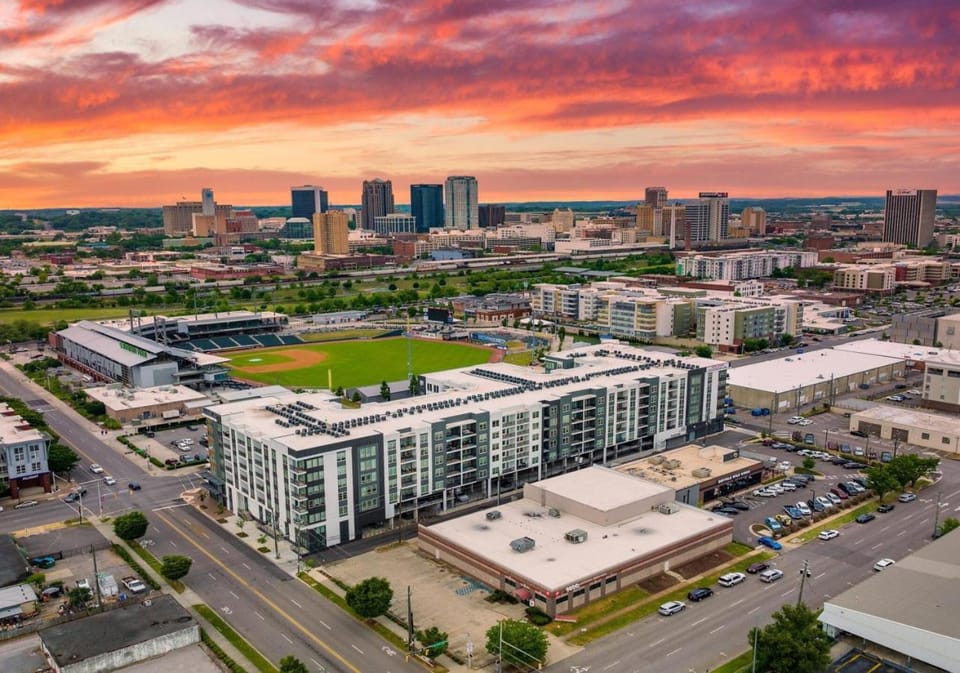 Luxury 2BR Steps from Railroad Park Apartment in Birmingham