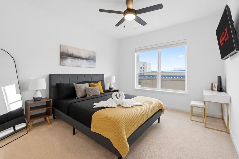 Walk to Regions Field n Railroad Park 2BR Apartment in Birmingham