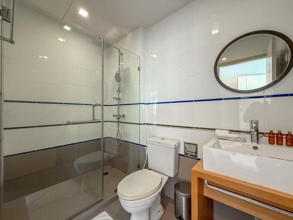 Cozy 2BR - Sea View Condo - Pool and Gym - Sontana House in Thailand