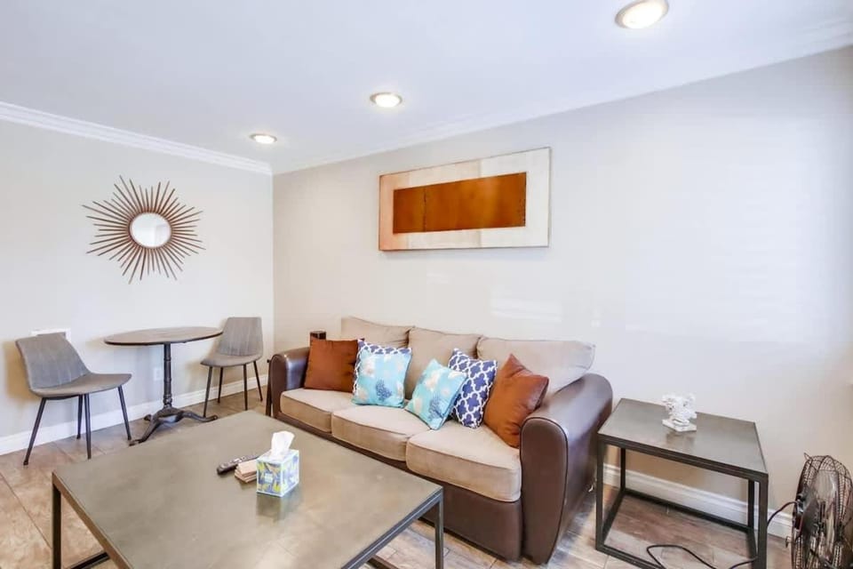 Mission Bay Getaway - Walk to the Water House in Mission Beach