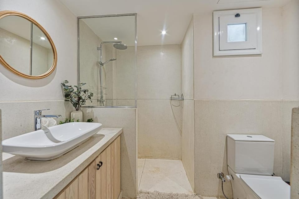 Shower, Bathroom, towels