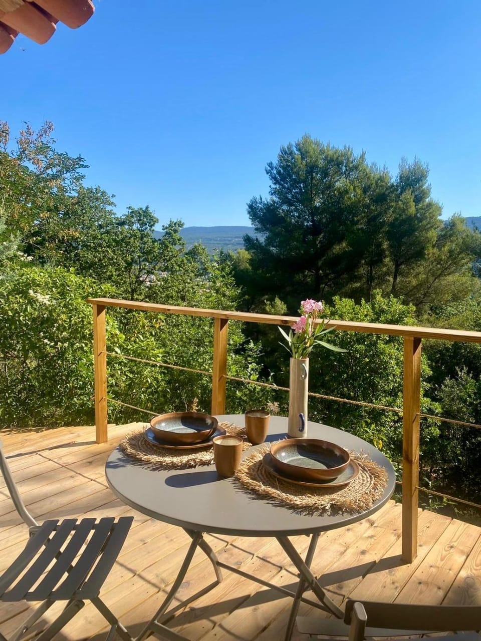 Natural landscape, View (from property/room), Balcony/Terrace, Dining area, Mountain view