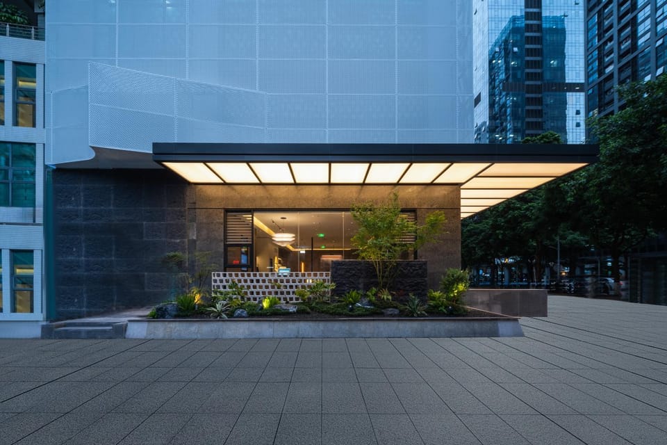 Property building, Facade/entrance