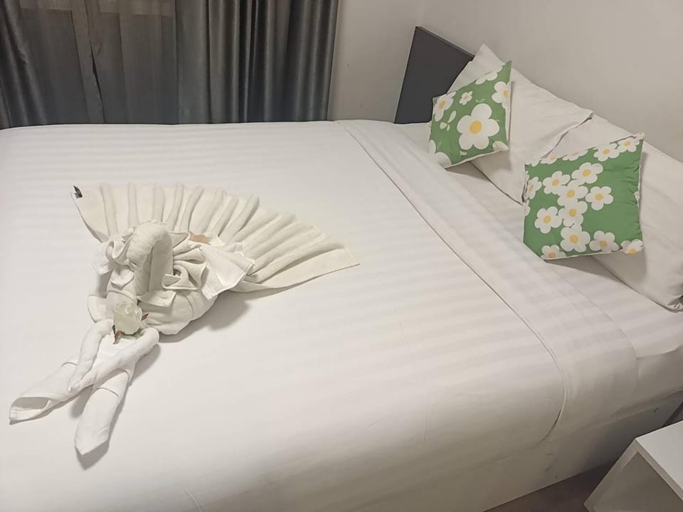 Secret Homey ห้องลับโฮมมี่ รับกุญแจที่ Pick up Key at Comfy hotels Apartment in Bangkok
