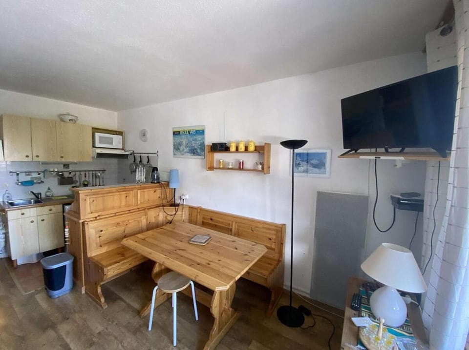 Résidence Valbel - maeva Home - Studio + coin cabine 5 personnes - Budget MAE-7363 Cabin in Provence-Alpes-Côte d'Azur