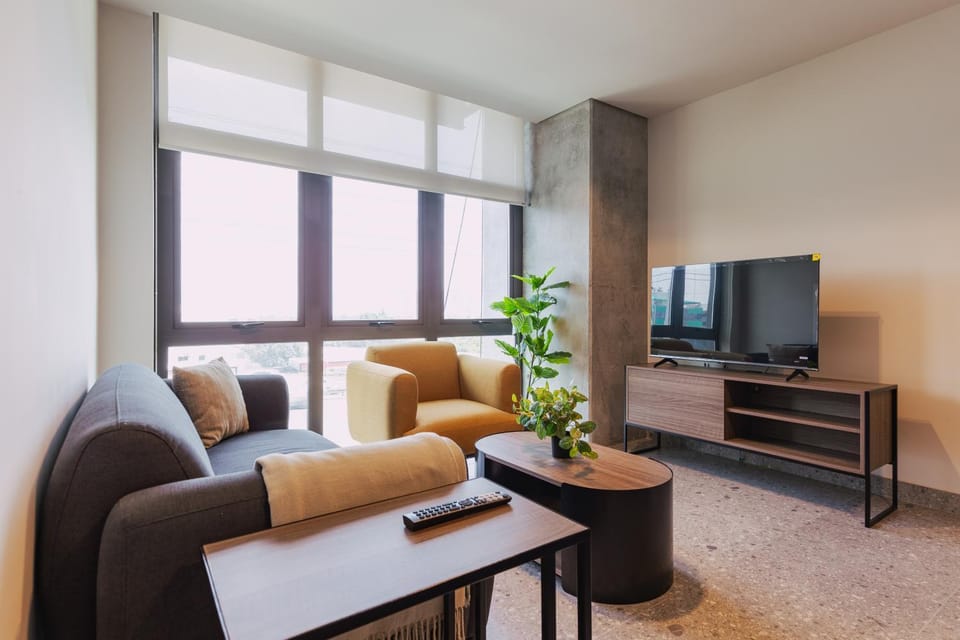 Communal lounge/ TV room, TV and multimedia, Living room, Seating area