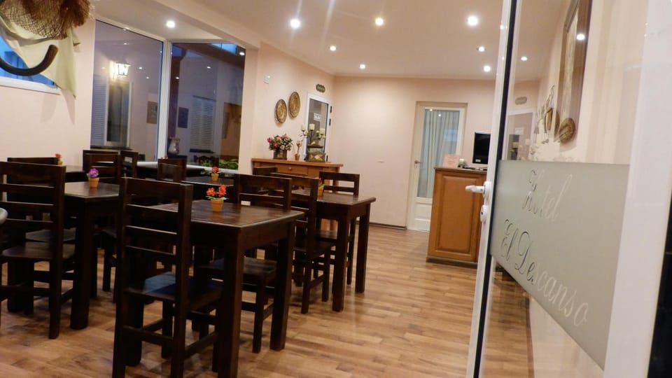 Lounge or bar