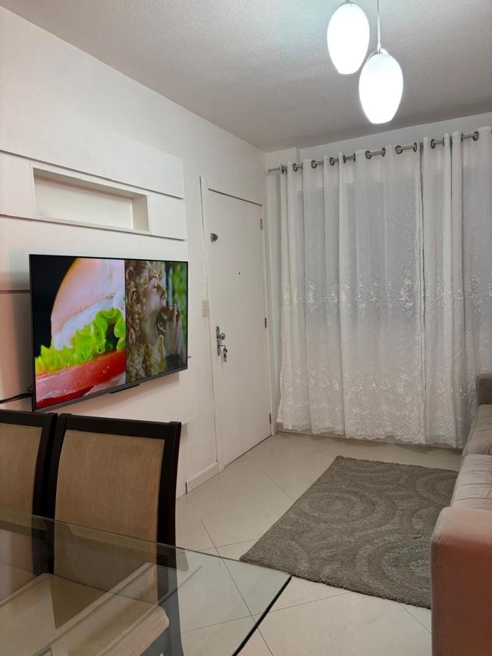 Communal lounge/ TV room, TV and multimedia, Living room, Evening entertainment