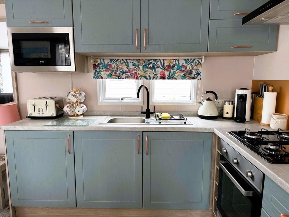 Home Farm Lodge Holidays Campground/ 
RV Resort in Sedgemoor