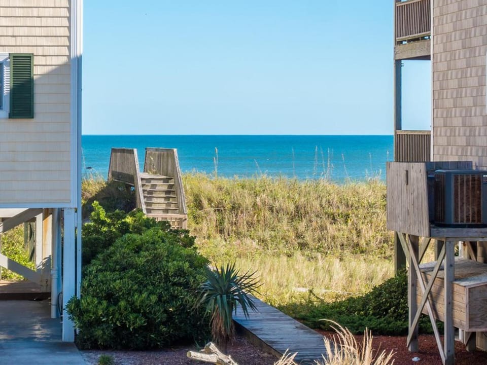 Song Of The Sea House in Surf City