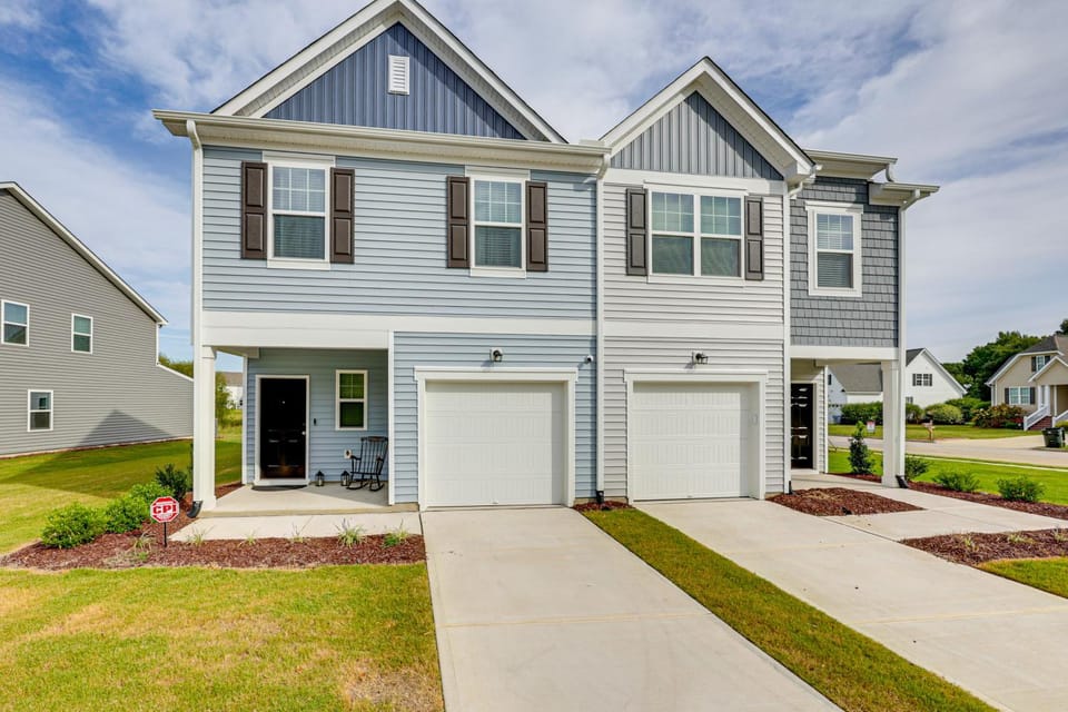 Screened Patio: Townhome 3 Mi to Dtwn Wilson! House in Wilson