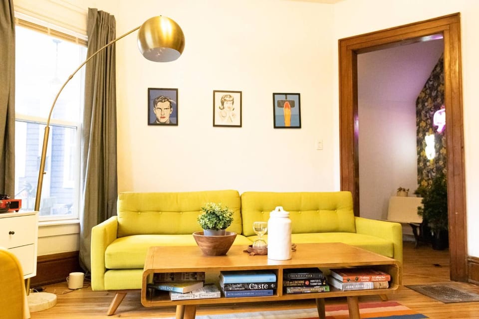 Living room, Photo of the whole room, Seating area