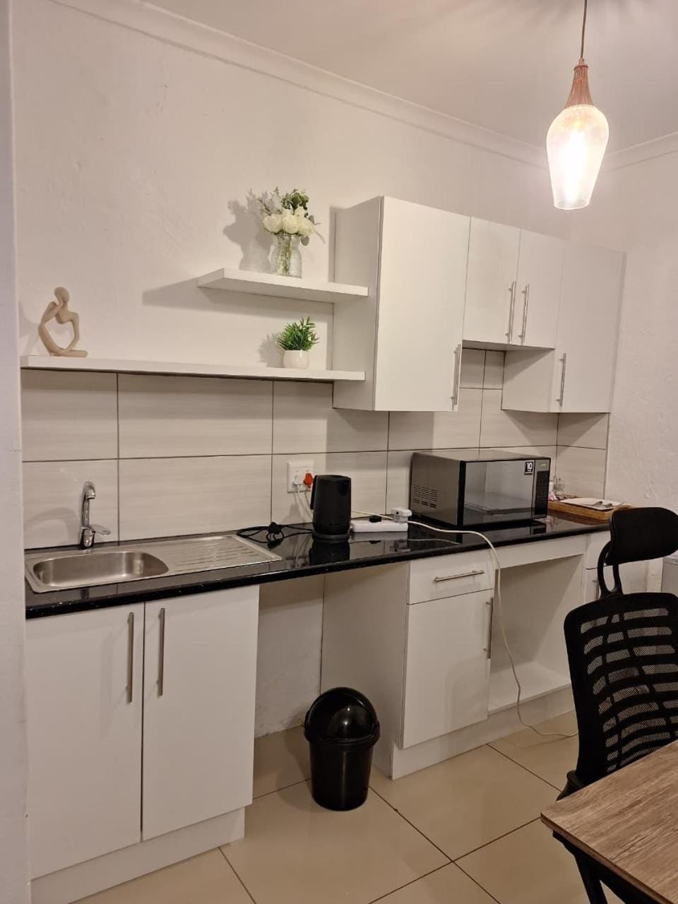 M&M2 Guest Lodges Bed and Breakfast in Sandton