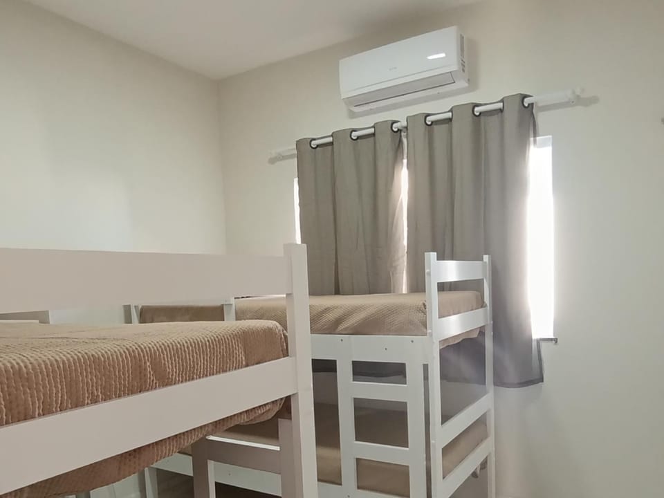 Bedroom, air conditioner