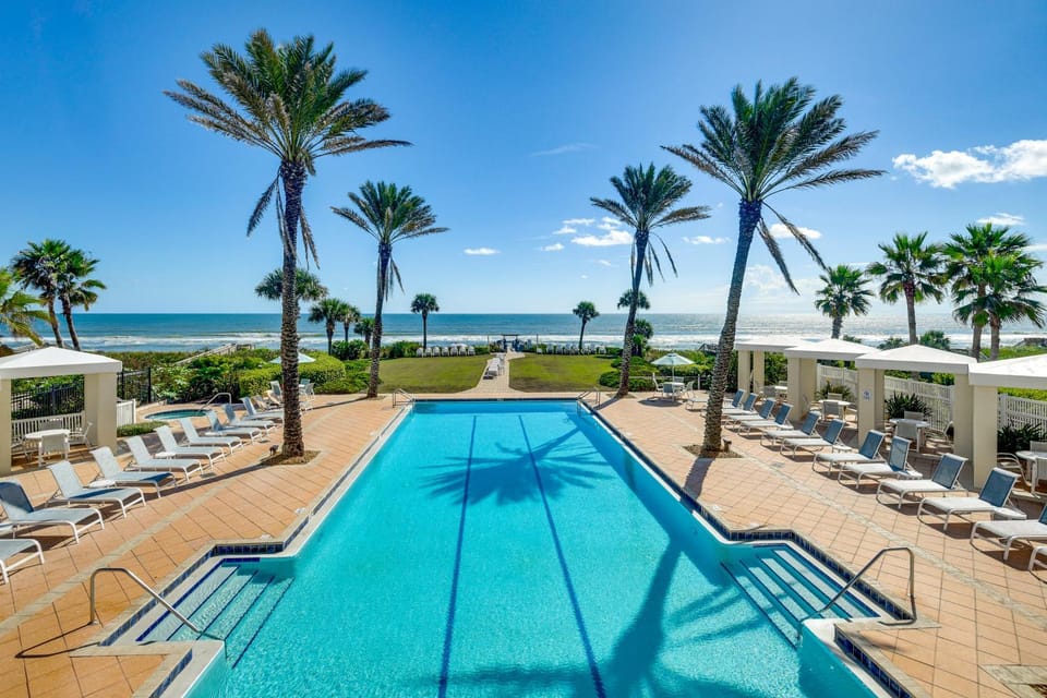 Steps to Beach: Palm Coast Escape w/ Resort Perks! House in Palm Coast