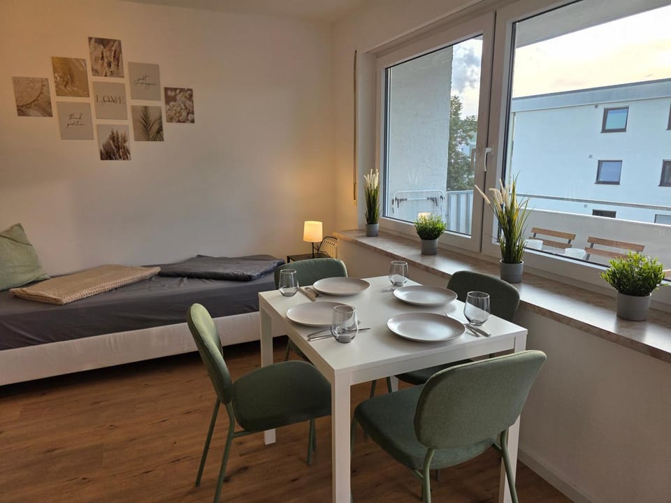 Photo of the whole room, Dining area