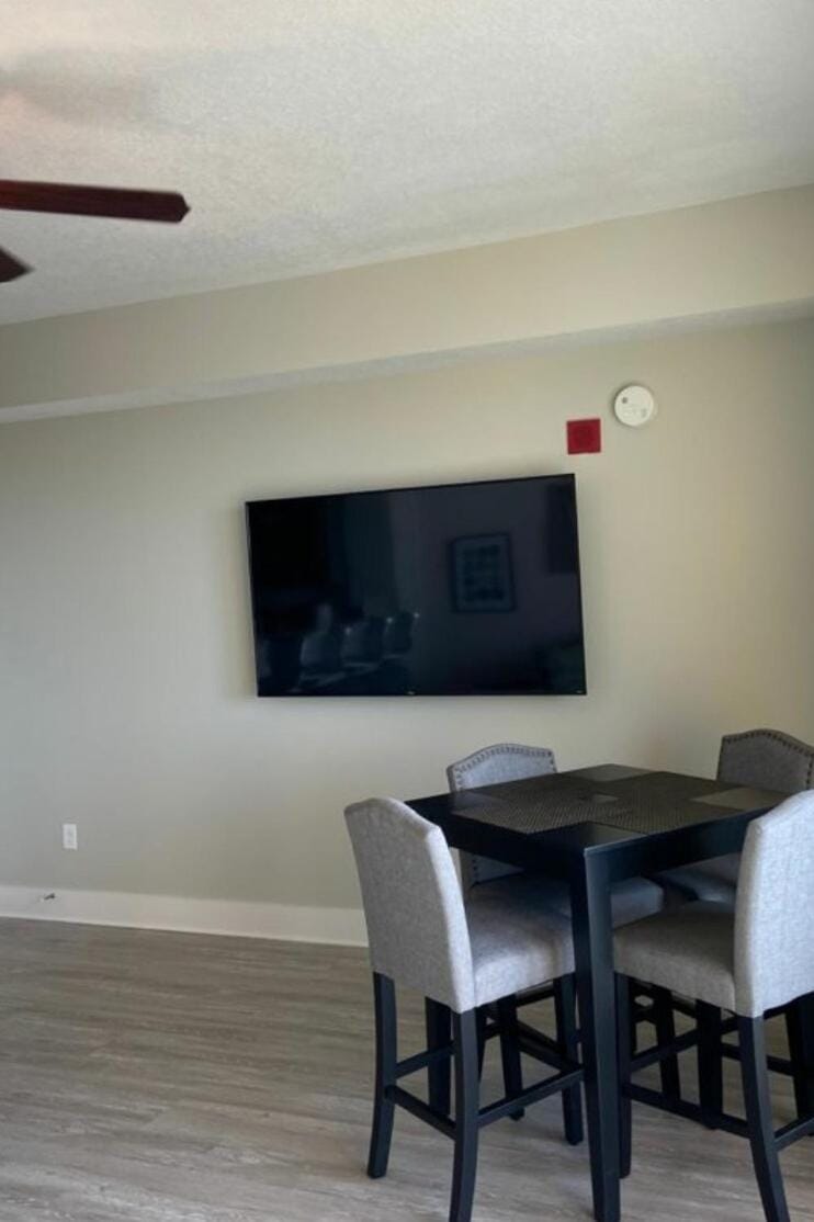 Calypso III Stunning Oceanview next to Pier Park Mall Apartment in Panama City Beach