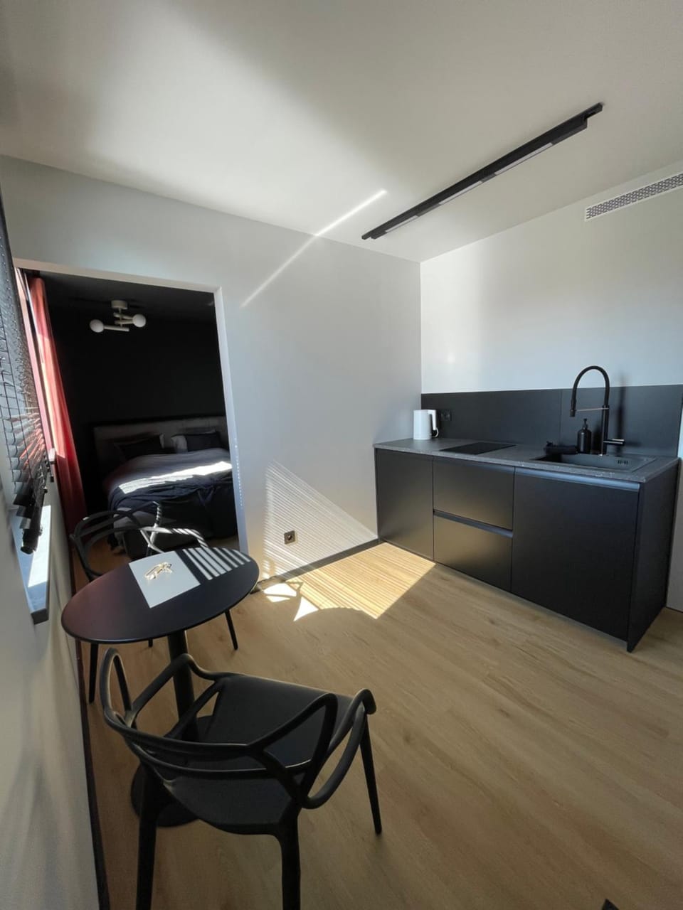 Kitchen or kitchenette, Dining area, stove, kitchen