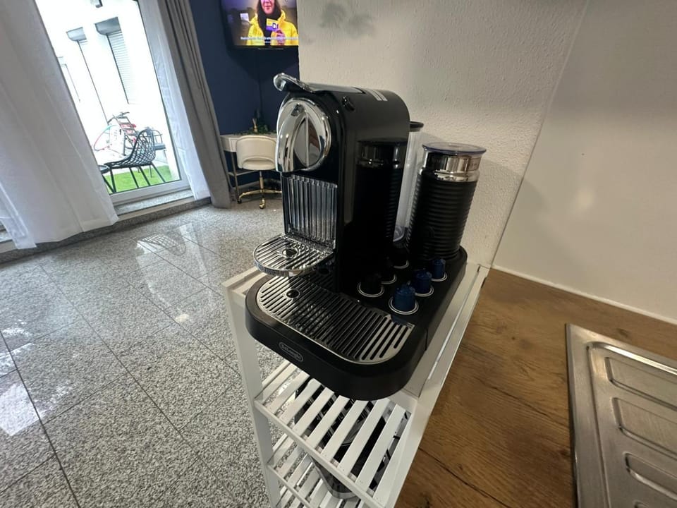 Coffee/tea facilities, Kitchen or kitchenette
