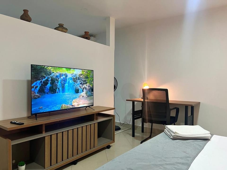 Comfortable and equipped apartment 5 minutes from the 70 Laureles Apartment in Medellin