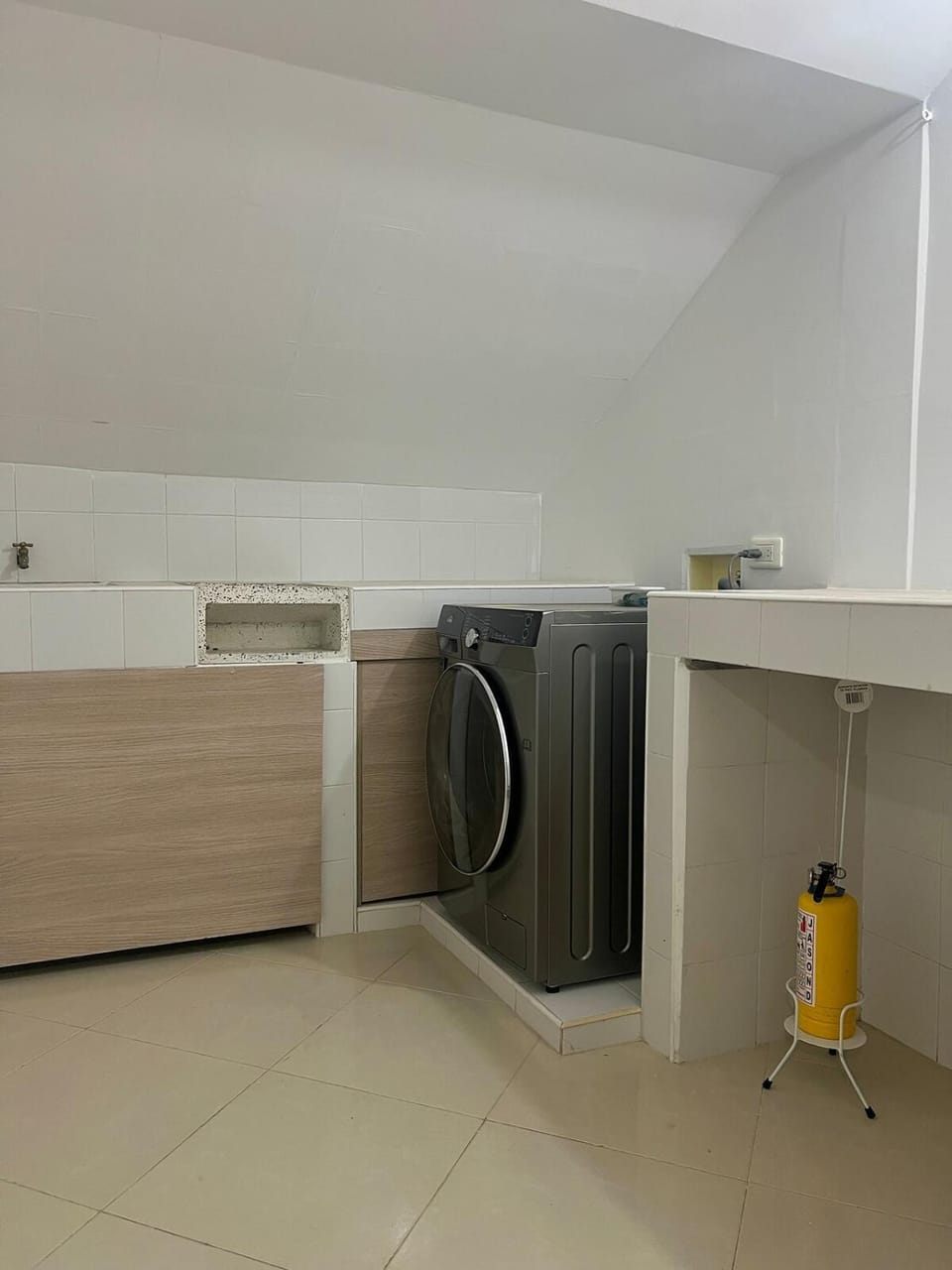 Comfortable and equipped apartment 5 minutes from the 70 Laureles Apartment in Medellin