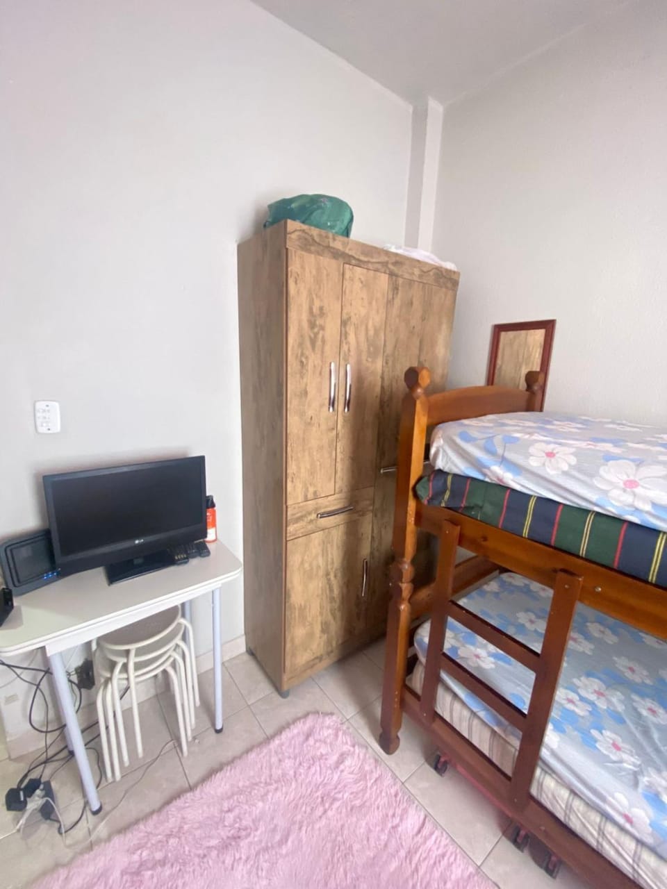 TV and multimedia, wardrobe